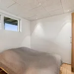 4 Bedroom Lovely In