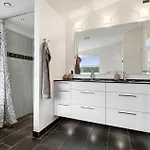 4 Bedroom Lovely In *