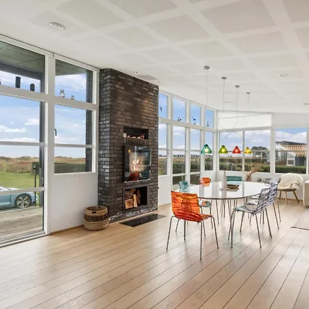 Ferienhaus 4 Bedroom Lovely In Hadsund