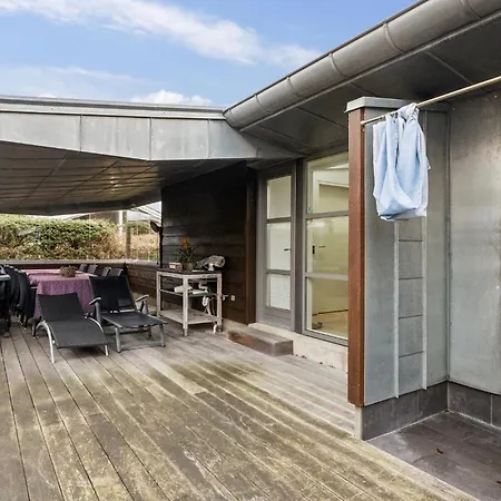 4 Bedroom Lovely In Ferienhaus Hadsund