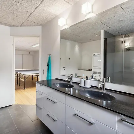 4 Bedroom Lovely In Σπίτι διακοπών