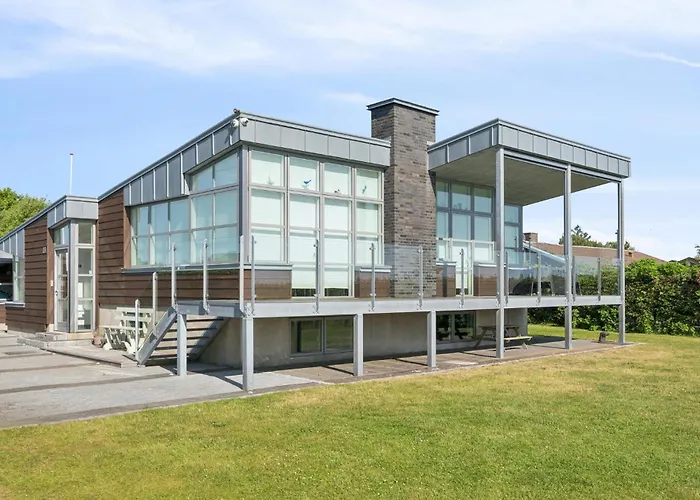 4 Bedroom Lovely In Hadsund